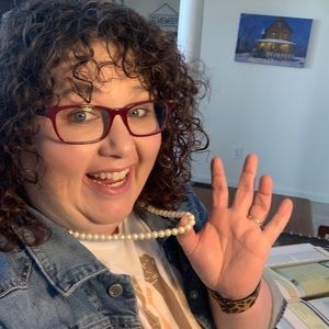 Meet your Posher, Catina